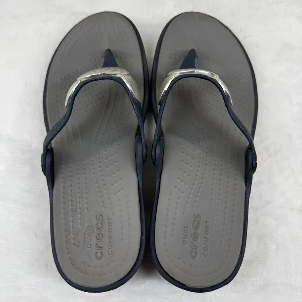 Crocs Sanrah Hammered Circle Wedge Flip Flops Navy Gray‎ Womens Sandal 6 - Image 6