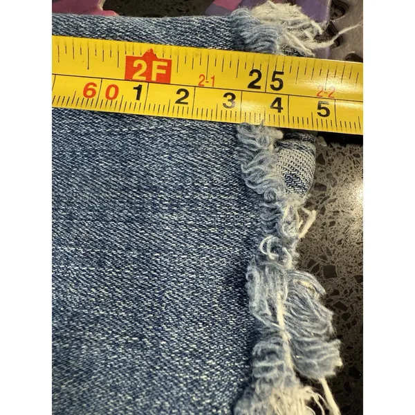 Mother The Insider Crop Step Chew in Dancing on Coals Distressed Blue Jeans Sz26 - Image 9