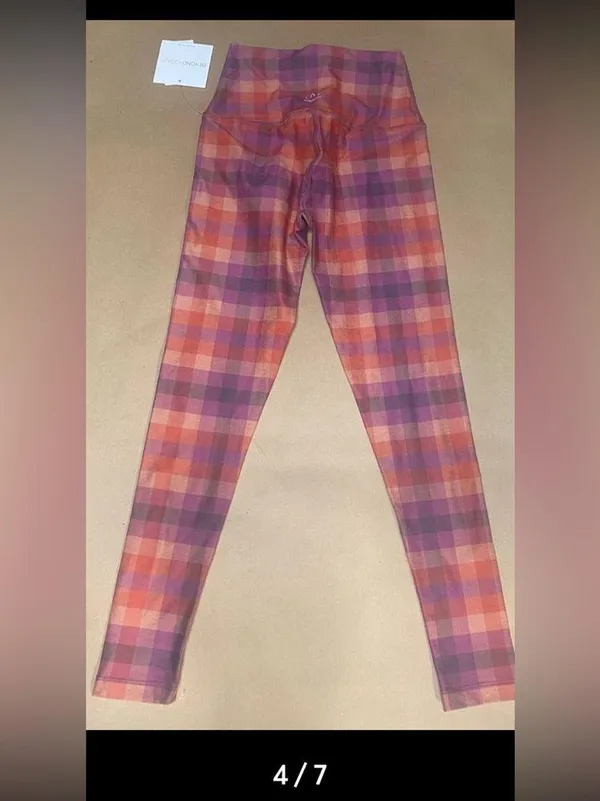 Beyond Yoga Soft Mark Midi High Waisted Legging. Size XS - Image 4