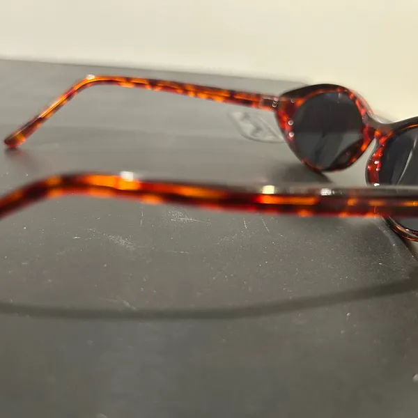 Tortoise Shell Oval Sunglasses Brown - Image 8