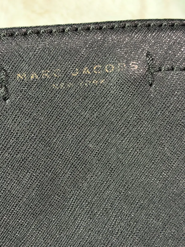 Marc Jacob’s Black crossbody bag with gold hardware - Image 2
