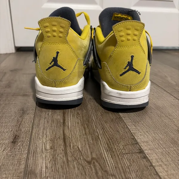 Jordan 4 Yellow Thunder - Image 2