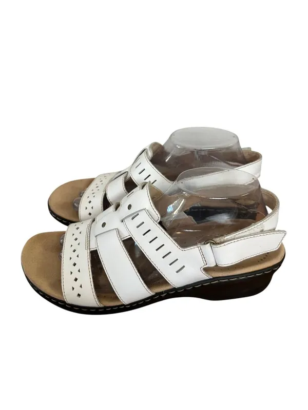 Clarks Size 10 Strappy Stylist Summer Comfy Casual Chic Slip On Sandals White - Image 7