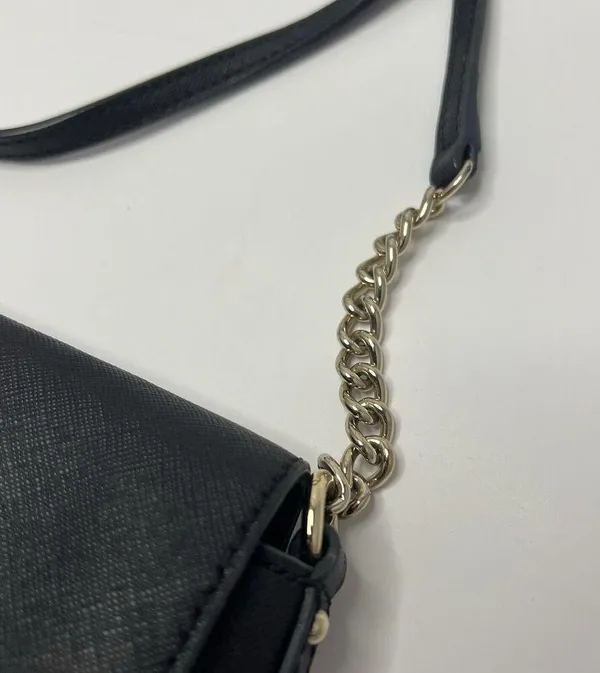 Kate Spade Crossbody Bag Black Purse Gold Chain Detail Snap Cow Hide Leather - Image 3