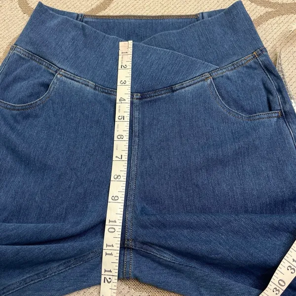 Halara Flex High Waisted Crossover Pocket Washed Flare Jeans Size Medium - Image 5