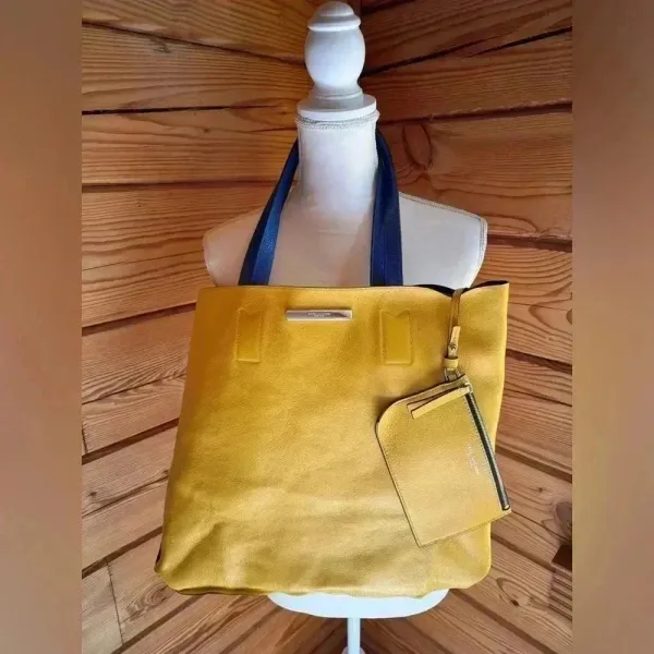 Marc Jacobs Wingman Tote Reversible Leather Tote in blue or yellow size XL - Image 11