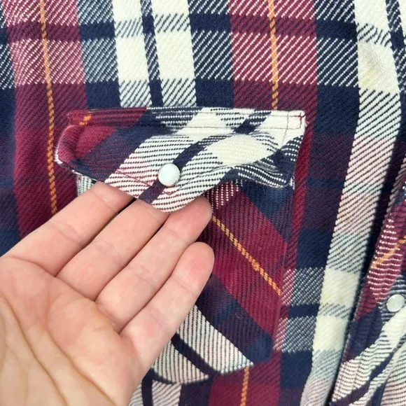 Wrangler‎ Western Mens Plaid Long Sleeve Shacket Snap Front Burgundy Blue Cream - Image 4