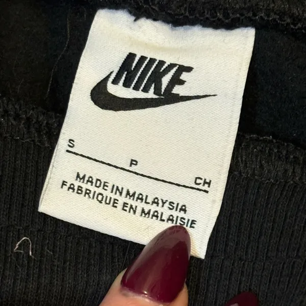 Nike Black Sweat Shorts - Image 2