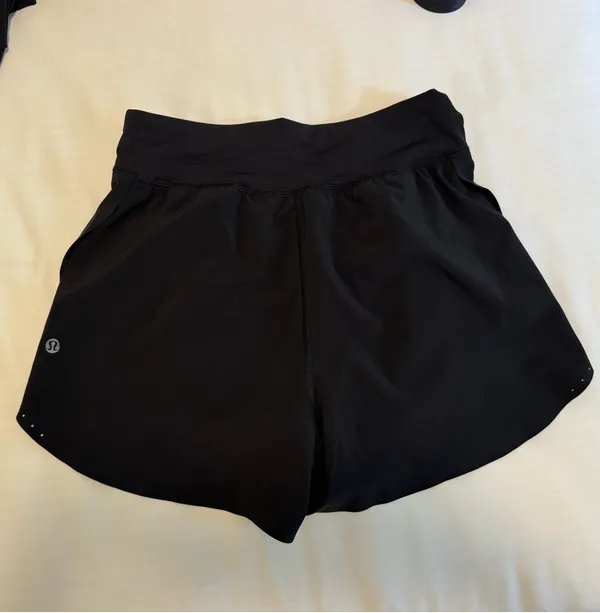 Lululemon Fast and Free Shorts 3" Reflective Classic Fit - Image 2