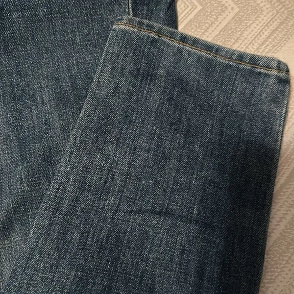 Rag & Bone Women’s Blue Wash Denim Skinny Jeans. - Image 3