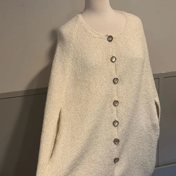 Cream Knit Button - Image 4