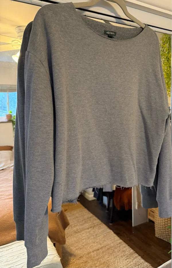 Cropped Sweatshirt  - Image 3