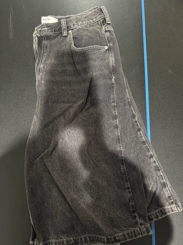 Hollister Jeans - Image 3