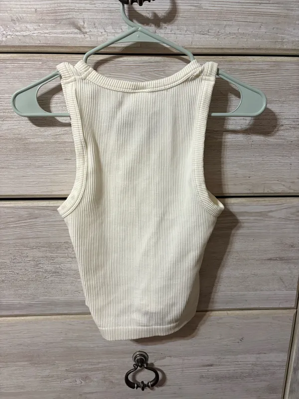 Old Navy Tank Top - Image 2