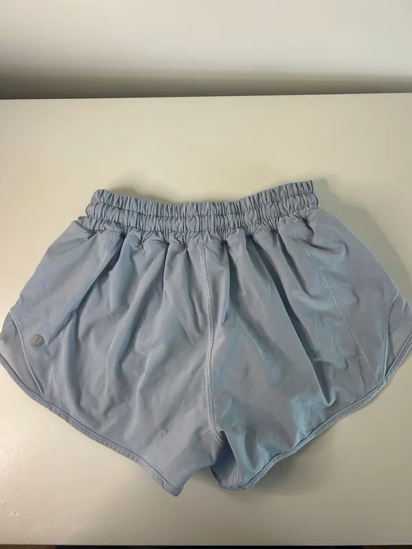Lululemon Hot Shorts 2.5" Hot Low-Rise Lined - Image 2
