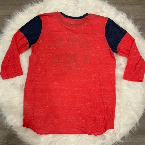 Hurley Red and Blue Crew Neck Shirt Size L - Image 2