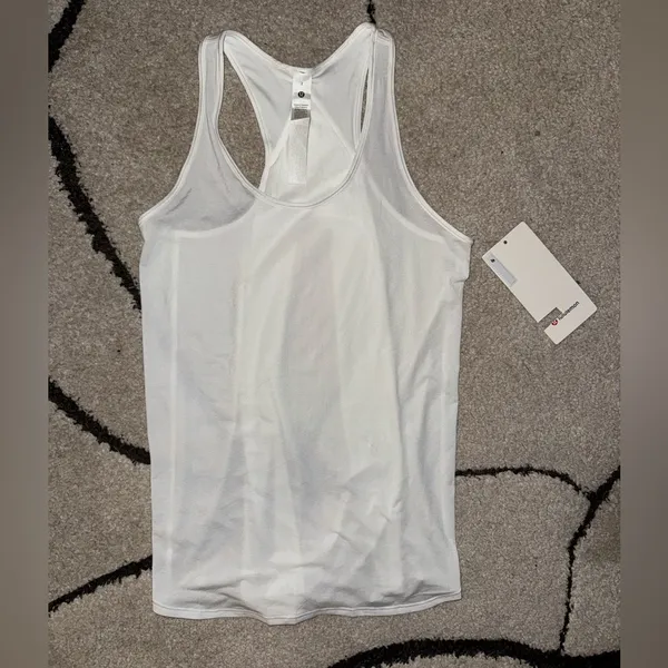 LULULEMON Essential Tank Top
Pleated - Image 4