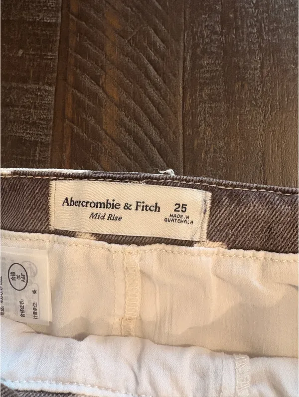 Abercrombie Mid Rise Belted Denim Mini Skort - Image 6