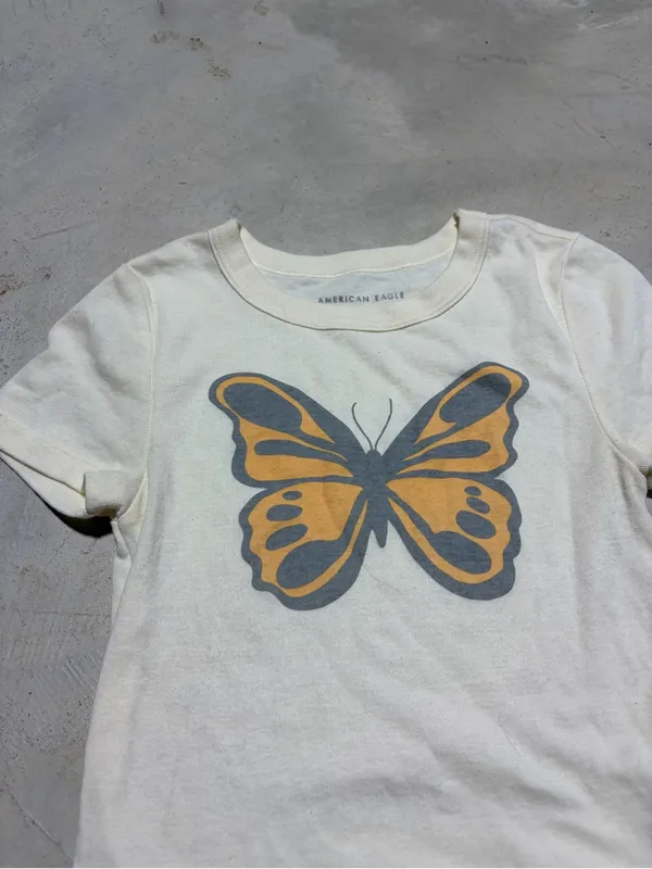 American Eagle Outfitters Cream cropped Tee with Yellow Butterfly XS - Image 2