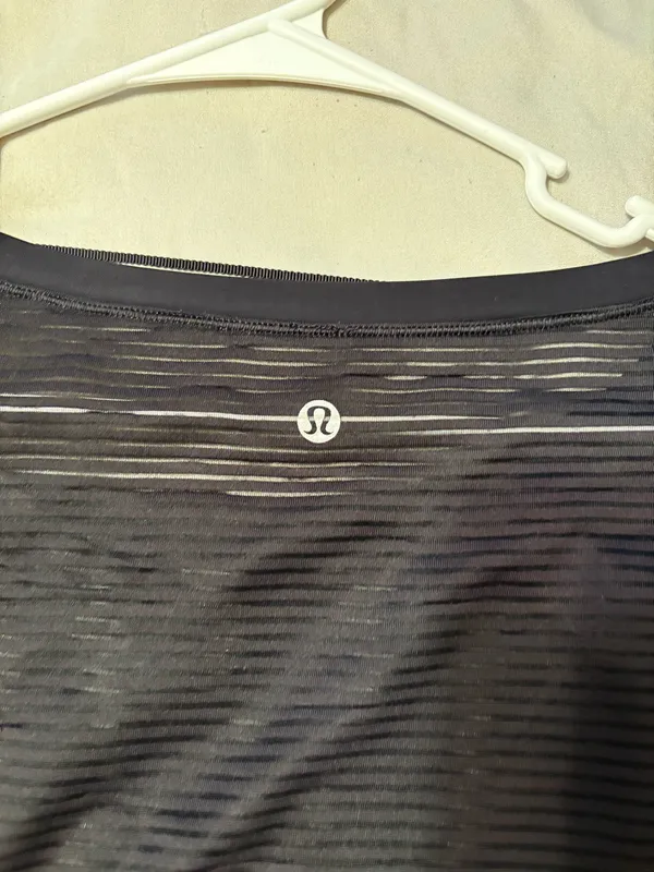 Lululemon top - Image 3