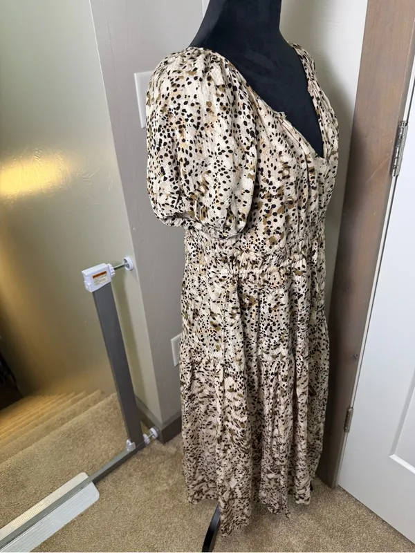 Universal Thread Fit & Flare A-Line Animal Print Short Sleeve Maxi Dress Neutral - Image 3