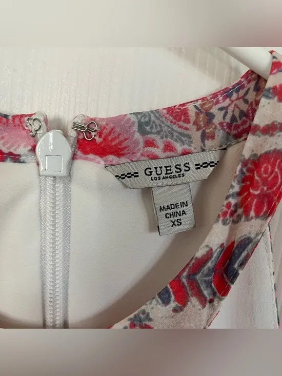 Guess Spring Floral Themed Apron Neckline Mid Length Dress size XS - Image 4