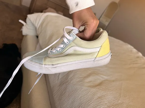vans  - Image 6