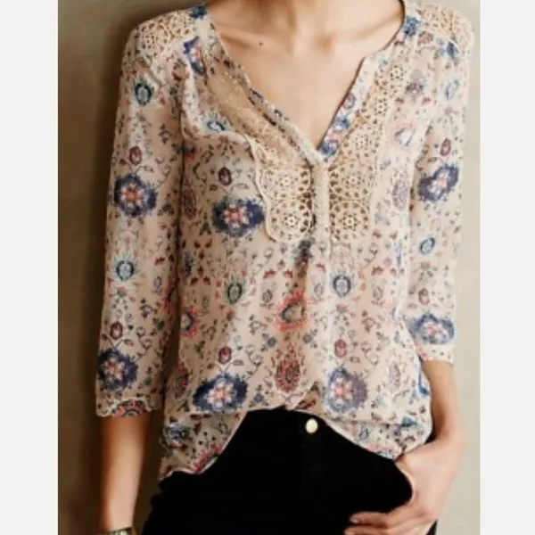 Maeve Anthropologie Stillwater Boho Henley Blouse 6 Floral Crochet Lace Top - Image 5