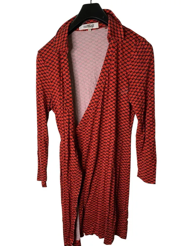 Diane Von Furstenberg silk wrap dress all-over heart print women's size large - Image 3