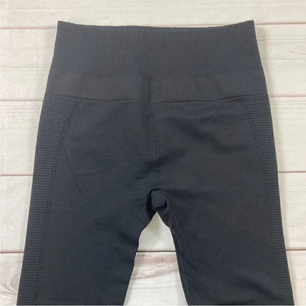 Electric Yoga Women Black High Waisted Yoga Workout Athletic Leggings Size M/L - Image 9
