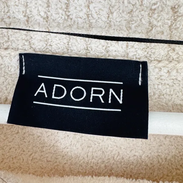 ADORN Luxe Ultra Soft Plush Textured Knit Pullover Sweater Cream Oversized Small - Image 4