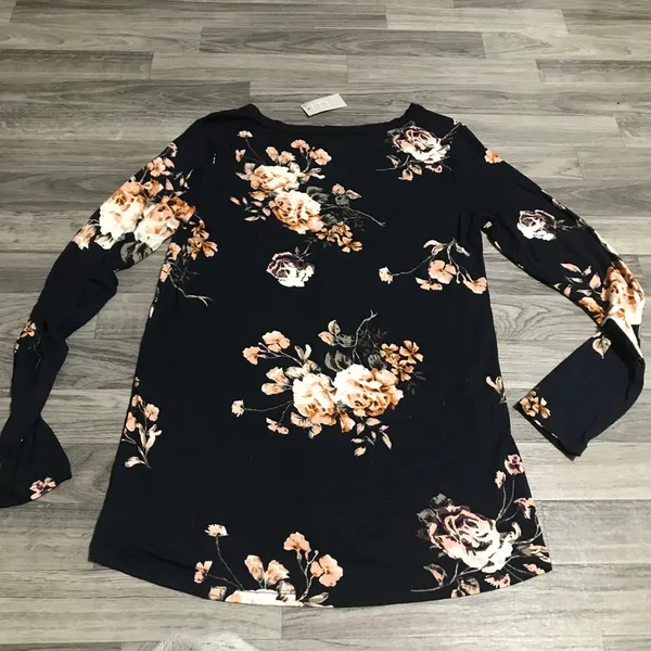 Maurices Floral Navy Blue Long Sleeve Shirt; small women’s; New - Image 8
