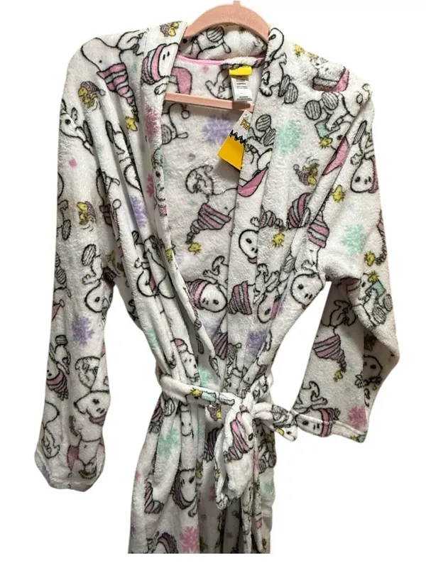 Peanuts Snoopy Holiday Fleece Robe Pink Winter Snoopy Sleepwear 1X NWT - Image 2