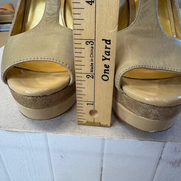 Jessica Simpson‎ Tan Gold Suede Patent Platform T-Strap Peep Toe Heels 7.5B - Image 4