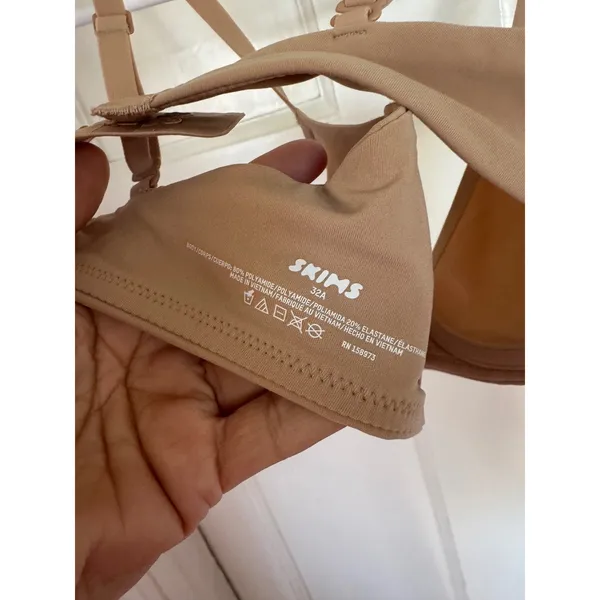 Skims nude bra size 32A - Image 5