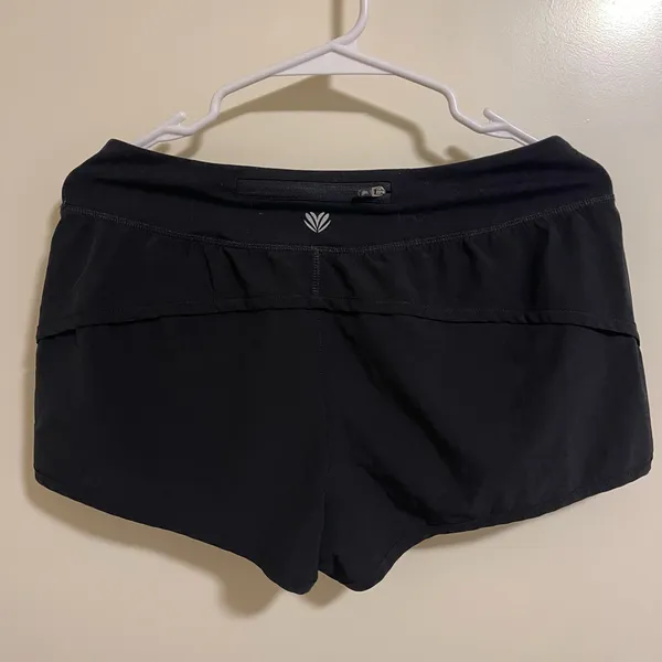 Forever 21 Women's Black Running Shorts Medium Built-In Liner Pockets Athletic - Image 2