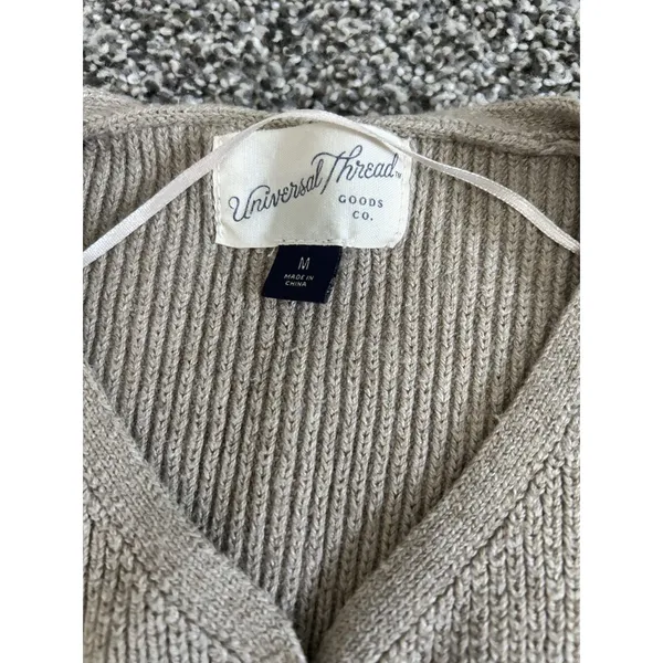 Universal Thread Beige Button-Front Knit V-neck Sleeveless Sweater Vest M - Image 2