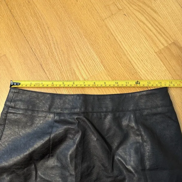 Lioness The Rizzo Mini Skirt Black M EUC Faux Leather Slit Y2K Club Urban Chic - Image 6