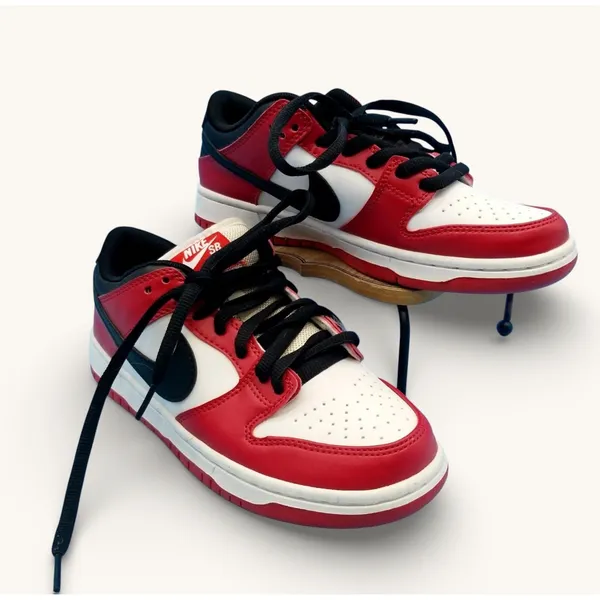 Nike‎ SB Dunk Low Chicago J-Pack Womens 8 Mens 6.5 BQ6817-600 Red White Black - Image 2