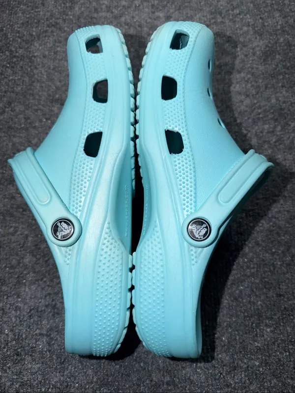 CROCS Classic Light Blue Slip-On Clogs - Image 4