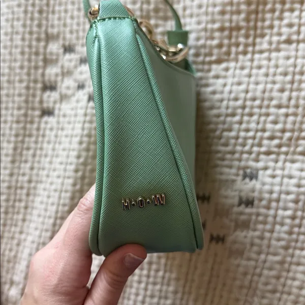 House of Want Green Mini Bag with Chain Detail - Image 4