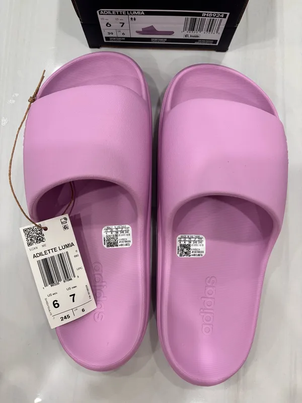 Guaranteed Authentic adidas Adilette Lumia Slides in Bliss Lilac Women size:7 Brand new in box - Image 3