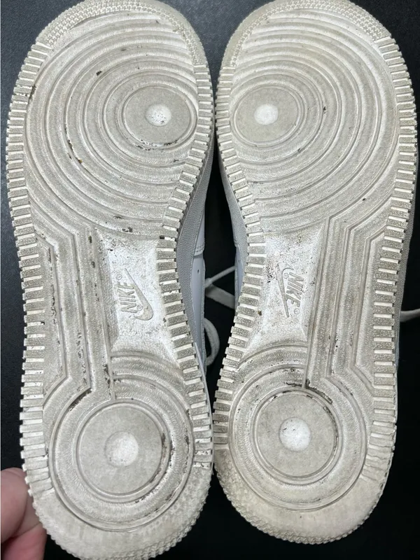 Nike Women’s Size 10 White Air Force 1 '07 Shoes - Image 7