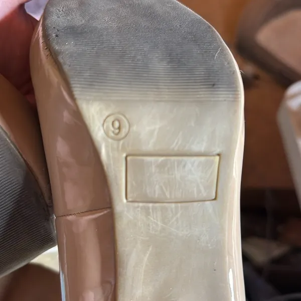 Candie’s Nude Patent Platform Peep Toe Heels Size 9 Classic Pumps - Image 14