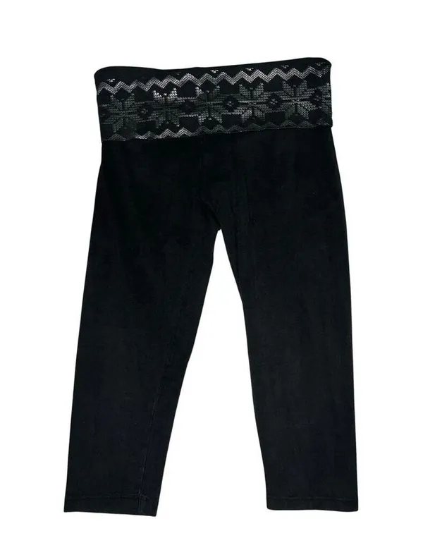 Victoria secret low rise fold over yoga pants cropped leggings small snowflakes - Image 2
