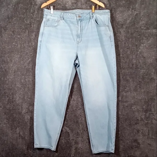 American Eagle outfitters women's high rise jeans summer 2024 size 18 short - Image 2