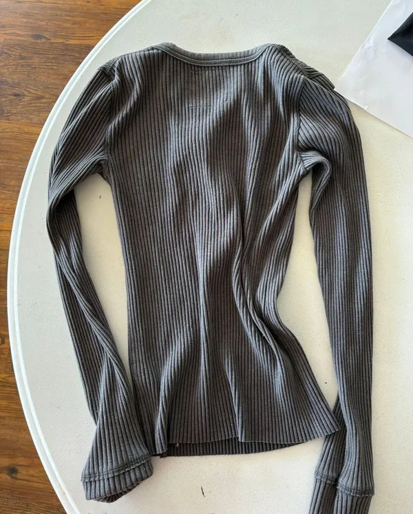 Crop Long Sleeve - Image 3