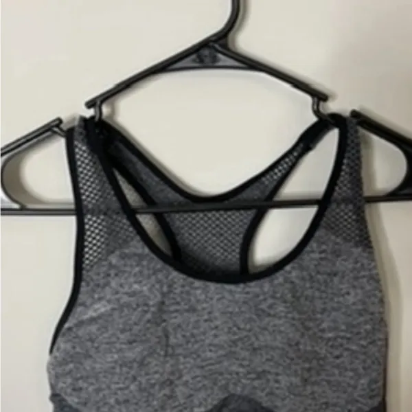 PINK Victoria’s Secret Seamless Racerback Sport Bra Activewear Athleisure Medium - Image 2