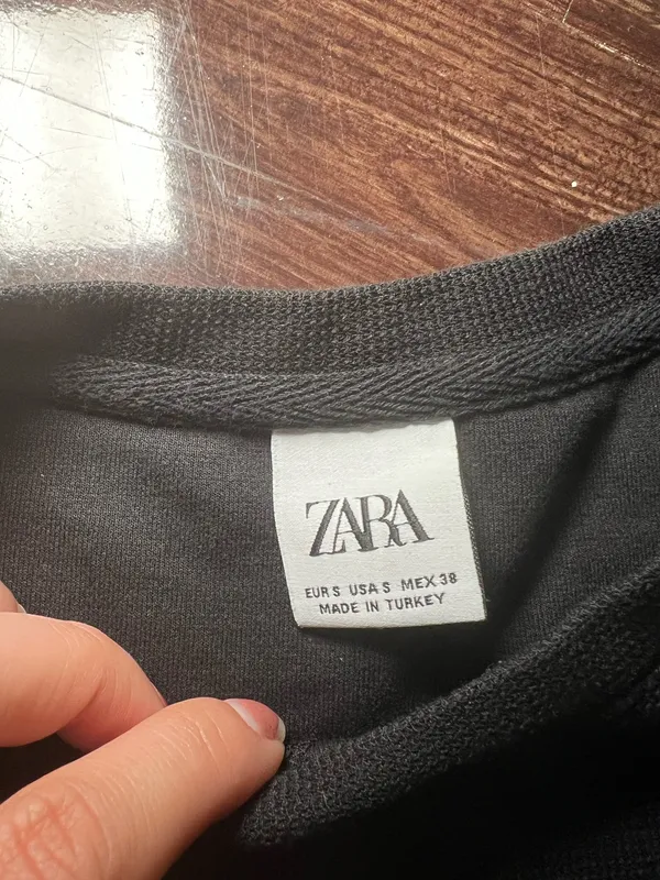Zara Black T-shirt size small - Image 3