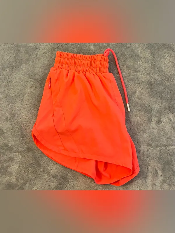 Women’s Coral Drawstring Active Shorts Size XSMALL - Image 5